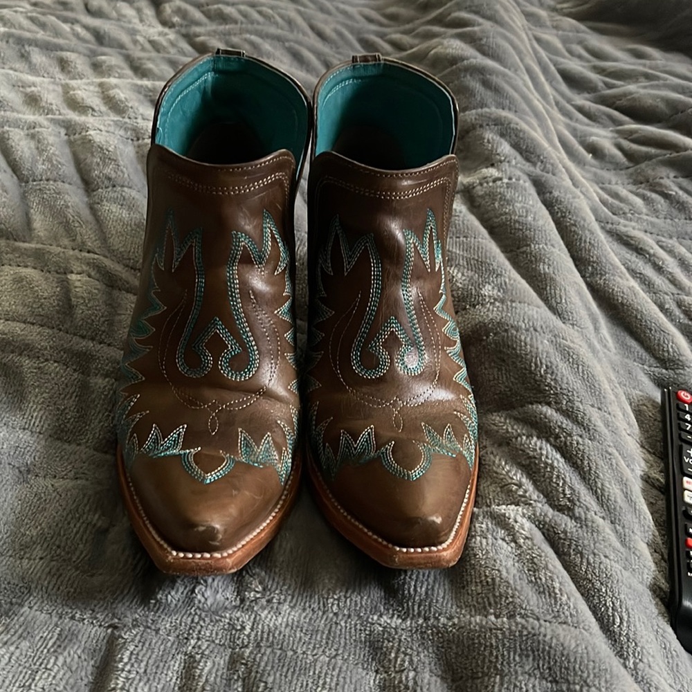 Arita Dixon boots